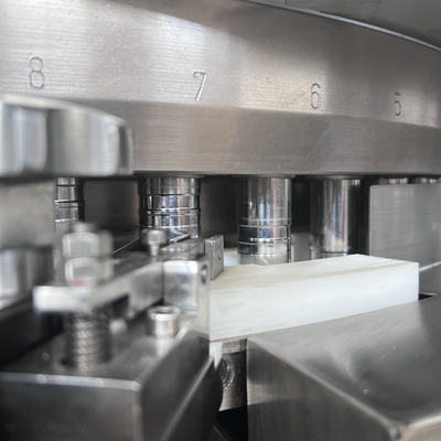 Automatische tablet die de Persmachine van de Hoge snelheidstablet voor Kruidengeneeskunde wegen leverancier