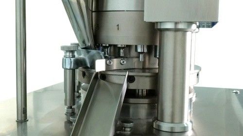 ZP15 EU-D Tooling Rotary Tablet Presss Machine Candy Medicine leverancier