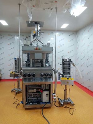 High Speed Rotary Tablet Press with 355200 PCS/H Capacity, 20kN Pre-Pressure and 37 Stations for Pharmaceutical Production leverancier