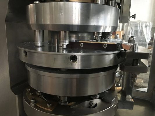 Fully Enclosed Tablet Press with ISO4 Leakage Test Standard 60kN Main Pressure and 43200 PCS/H Capacity leverancier