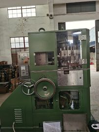 250KN van het de Koolstofpoeder van het lithiumfluoride de Dringende Machine voor Chemisch product leverancier