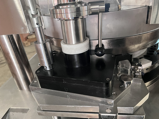 Van de de Hoge snelheidstablet van supplementchewables de Compressiemachine voor Drageevorm leverancier